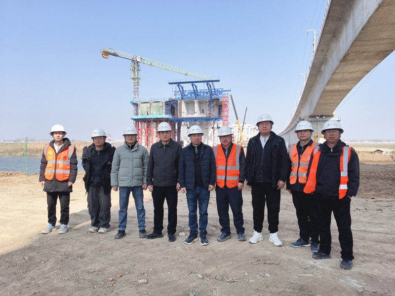 和天国际副总经理、总工程师廖东生带班检查雄安片区项目